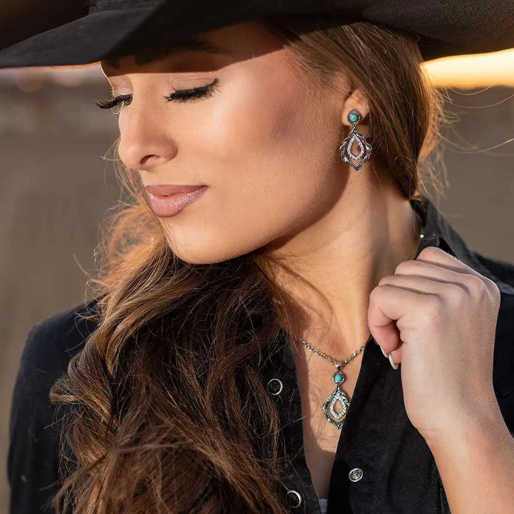 Twisted in Time Crystal Turquoise Necklace